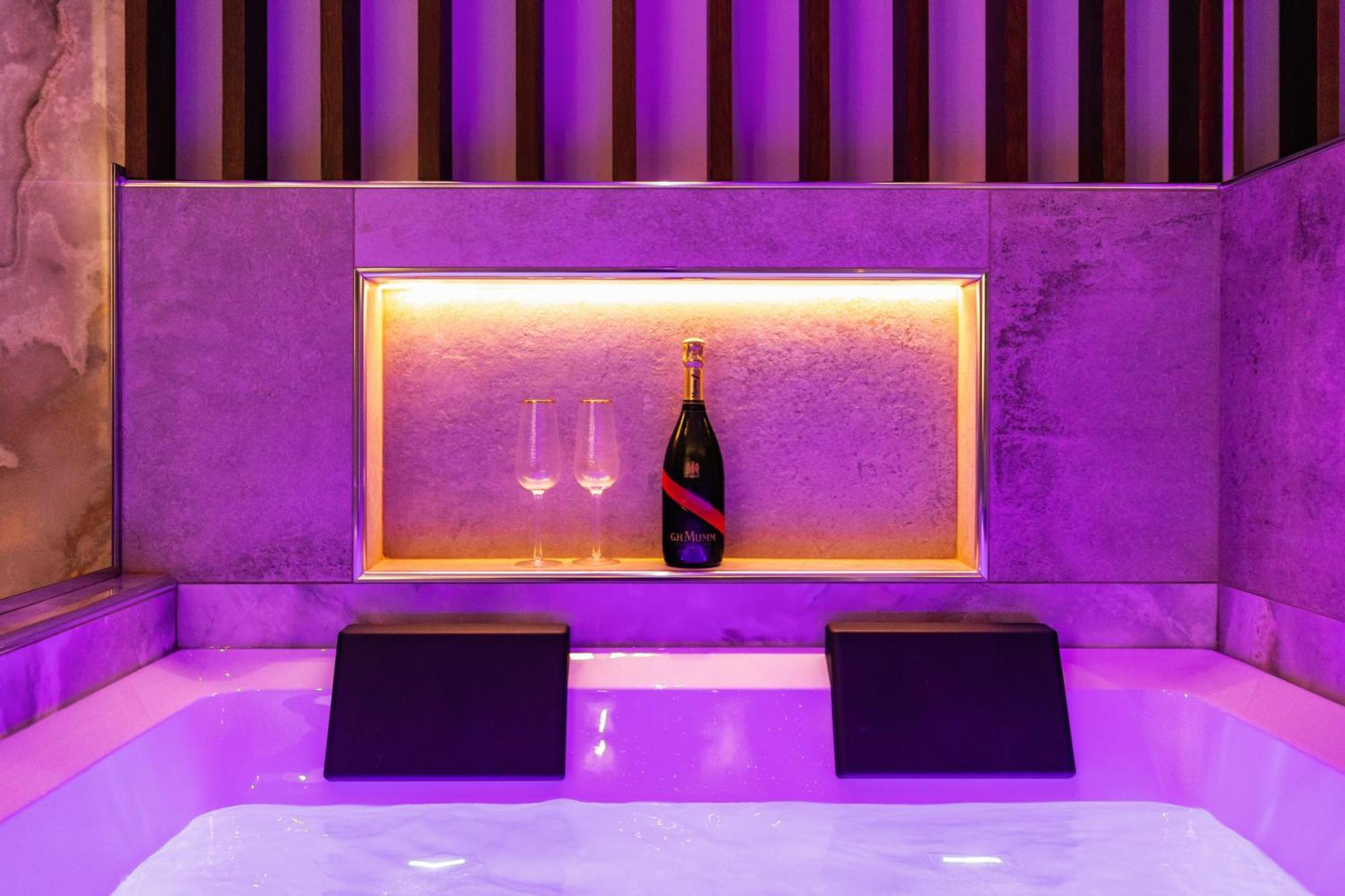 Albadea Deco&Jacuzzi Hotel Róma Kültér fotó